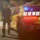 小黃運將不爽後車閃遠光燈　新店山區持刀攔車嗆聲挨告