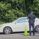基隆停車場驚見男子陳屍車內！收費員開單發現嚇壞