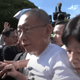 柯文哲交保「700小草夾道簇擁」大離場　200公尺走近半小時