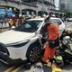 影/板橋火車站前公車出事！「猛烈追撞」釀3人卡車內