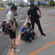 高雄大樓爆血案！保全持剪刀狂刺2同事　「腹部中刀」送醫