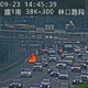 影/國1林口段自小客陷火海　車上2人急跳車幸無傷