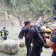 嘉義青雲瀑布驚傳溺水意外　22歲男遊客滑落溪中送醫搶救中