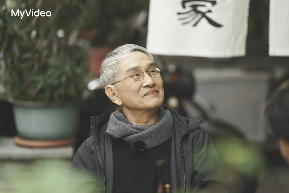 林懷民坦言透過整離家族遺物，找到「回家」的感覺。（圖／台灣大哥大MyVideo、三立提供）