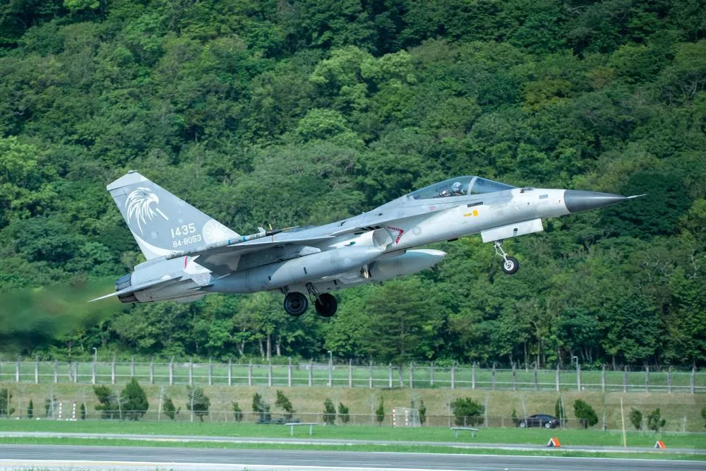 IDF戰機升空爭取局部空優。（圖／軍聞社）