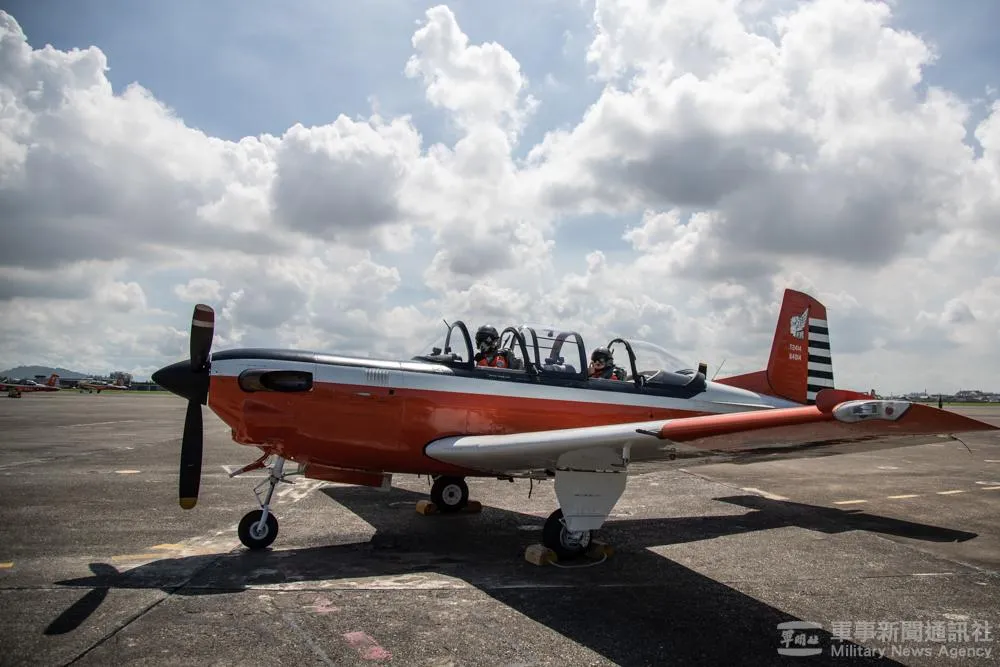 空軍T-34C教練機；圖為2日失事的3414號機。(圖/軍聞社)