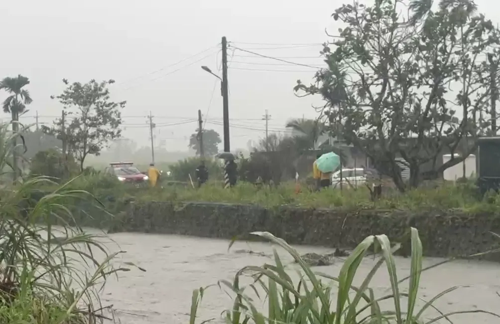 花蓮縣光復鄉阿陶莫部落15日遭遇大雨淹水。（圖／翻攝自在地部落青年）