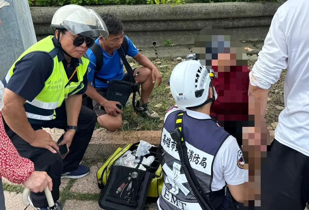 警消人員趕抵現場救援。（圖／民眾提供）