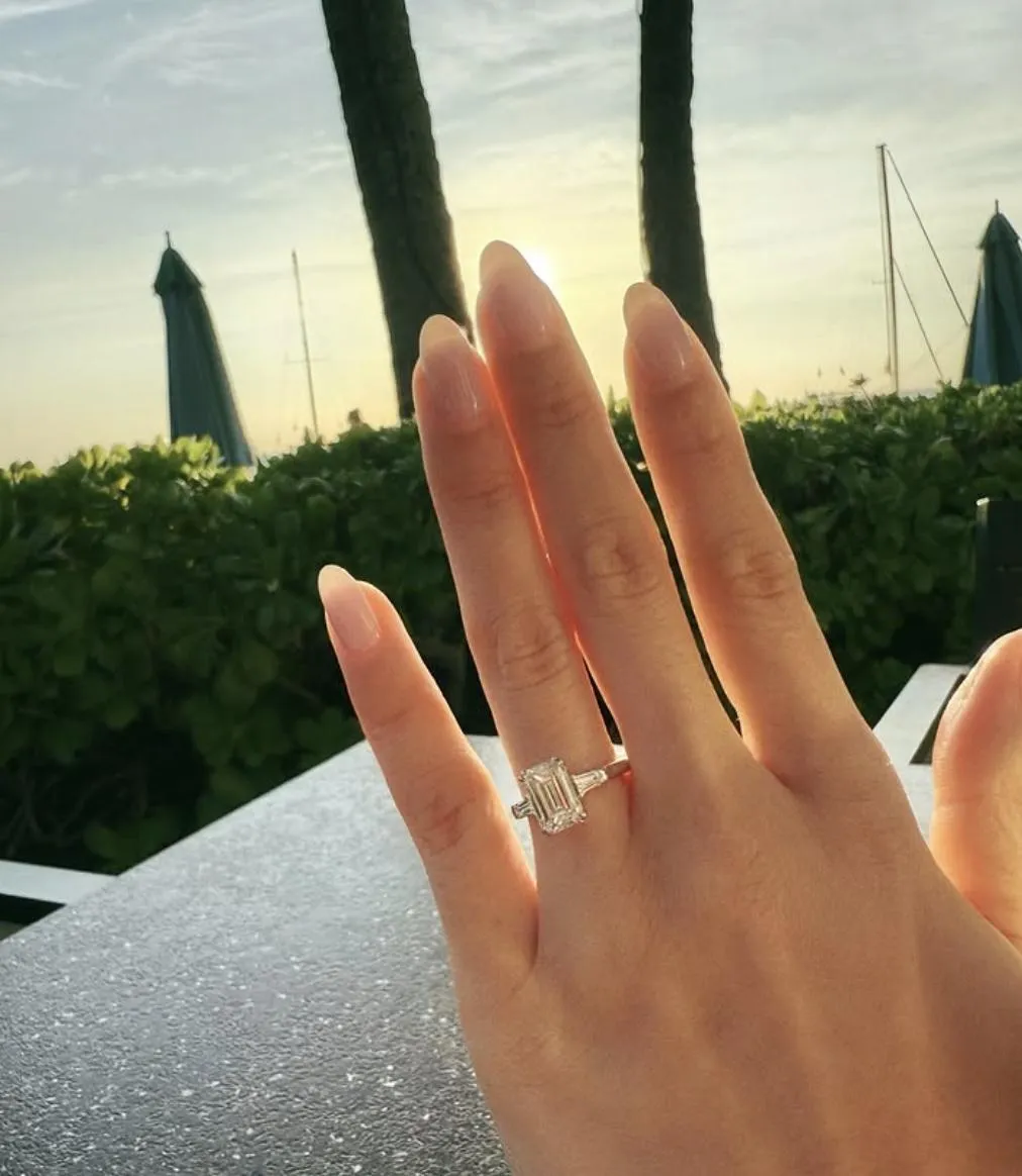 莫允雯28日開心宣布結婚喜訊。（圖／翻攝IG xtina0505）