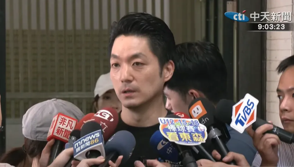 蔣萬安聲援盧秀燕出言諷刺行政院，引來行政院批評。（圖／中天新聞）