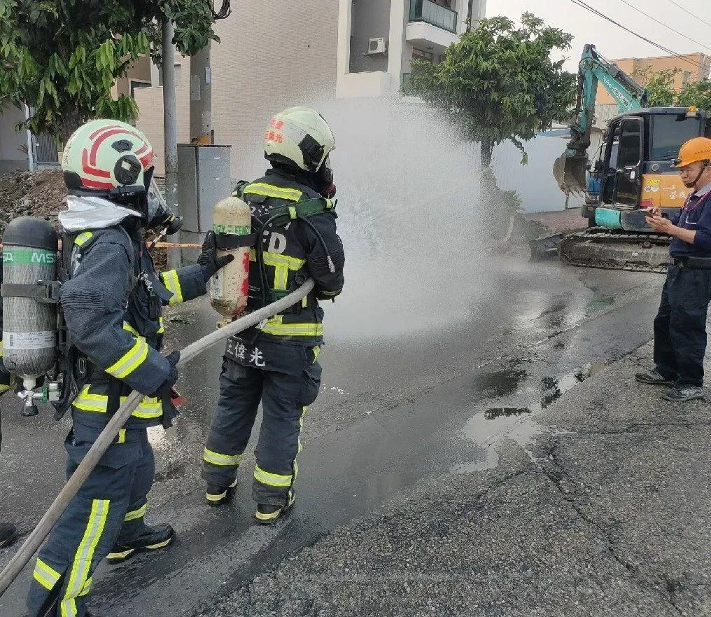 台中梧棲今傍晚傳出瓦斯味。（圖／翻攝畫面）