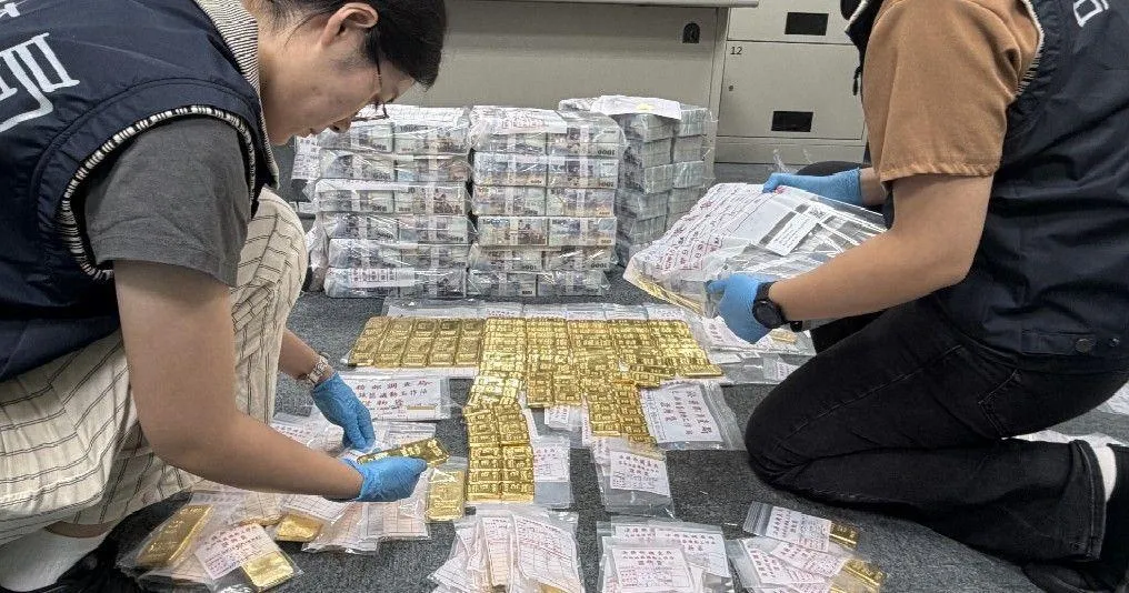 檢方於兩波搜索行動中，共扣得黃金約158.8公斤。（圖／資料照）