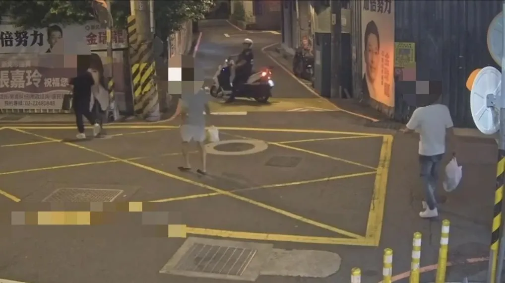 3名男子交易毒品遭巡邏員警查獲。（圖／翻攝畫面）
