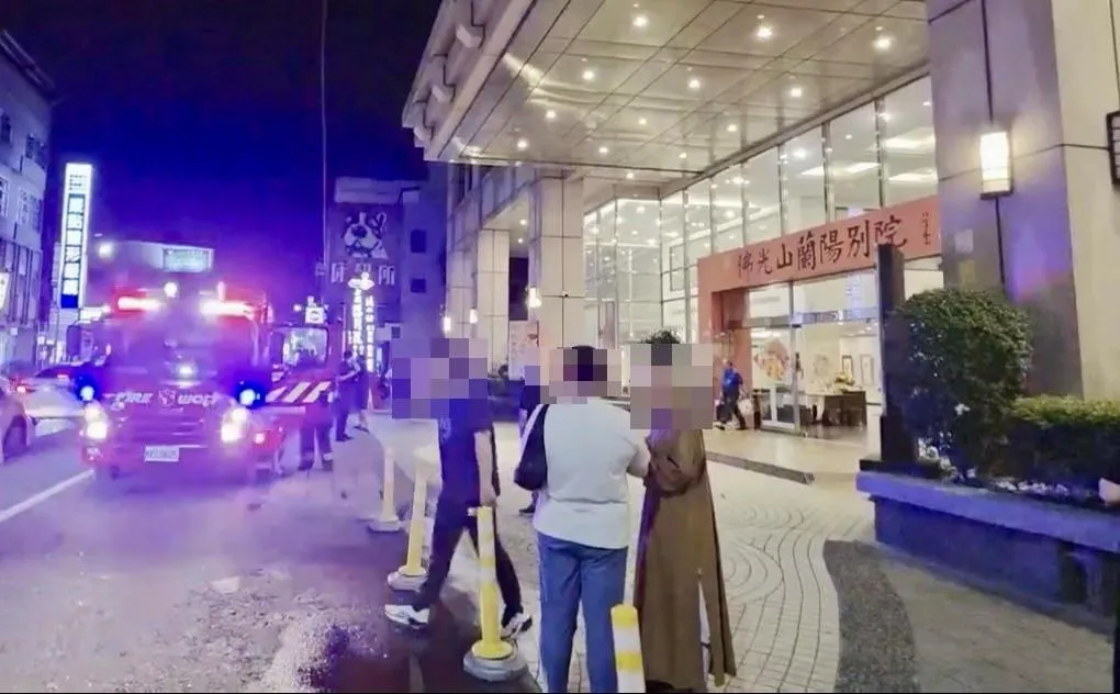 宜蘭佛光山蘭陽別院晚間傳出爆炸警消趕赴現場。（圖／翻攝畫面）