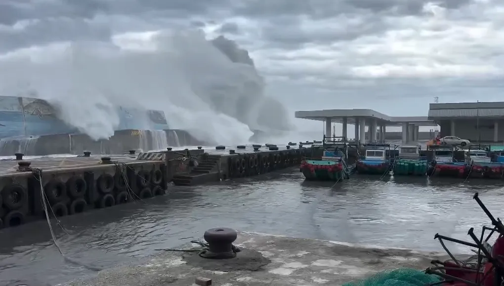 台東巨浪。（圖／記者爆料網）