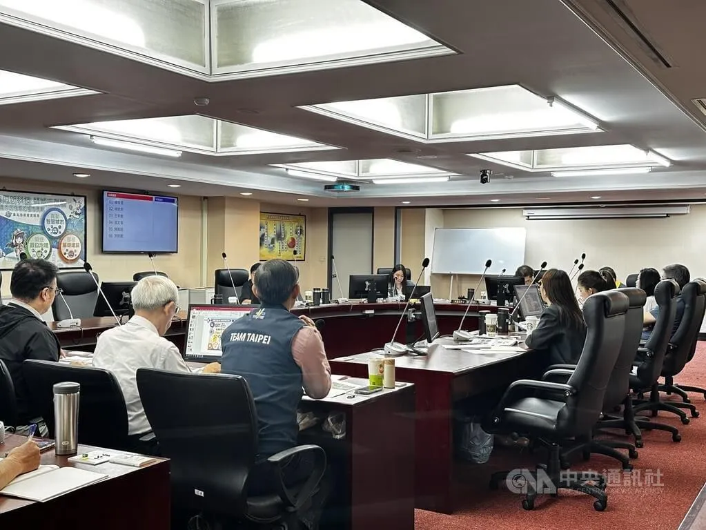 台北市產業發展局等單位21日列席北市議會委員會備詢，民進黨議員質詢輝達台灣總部選址進度。產發局回應，花博地底可能有文物將著手調查，不管輝達是否進駐，花博園區預定在2031年規劃重新使用。（圖／中央社）