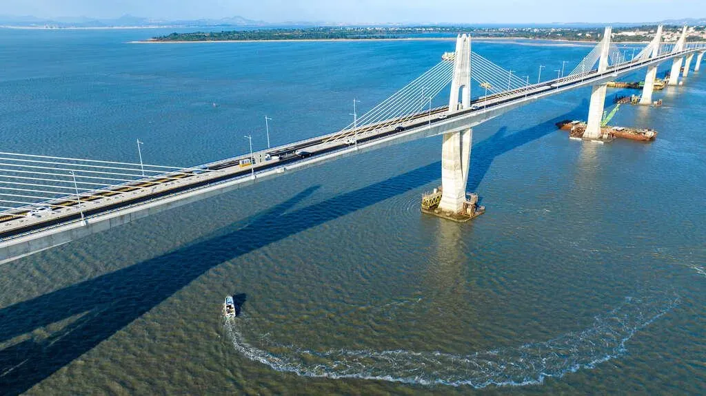 聯結大小金門的金門大橋。（圖／中天新聞）
