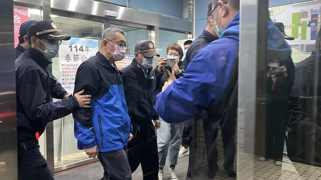 前民眾黨主席柯文哲先前戒護探視柯爸。(圖/資料照)