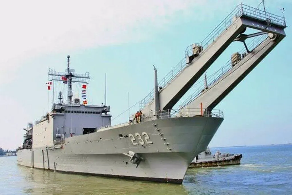 海軍戰車登陸艦「中和艦」。(圖／翻攝自海軍官網)