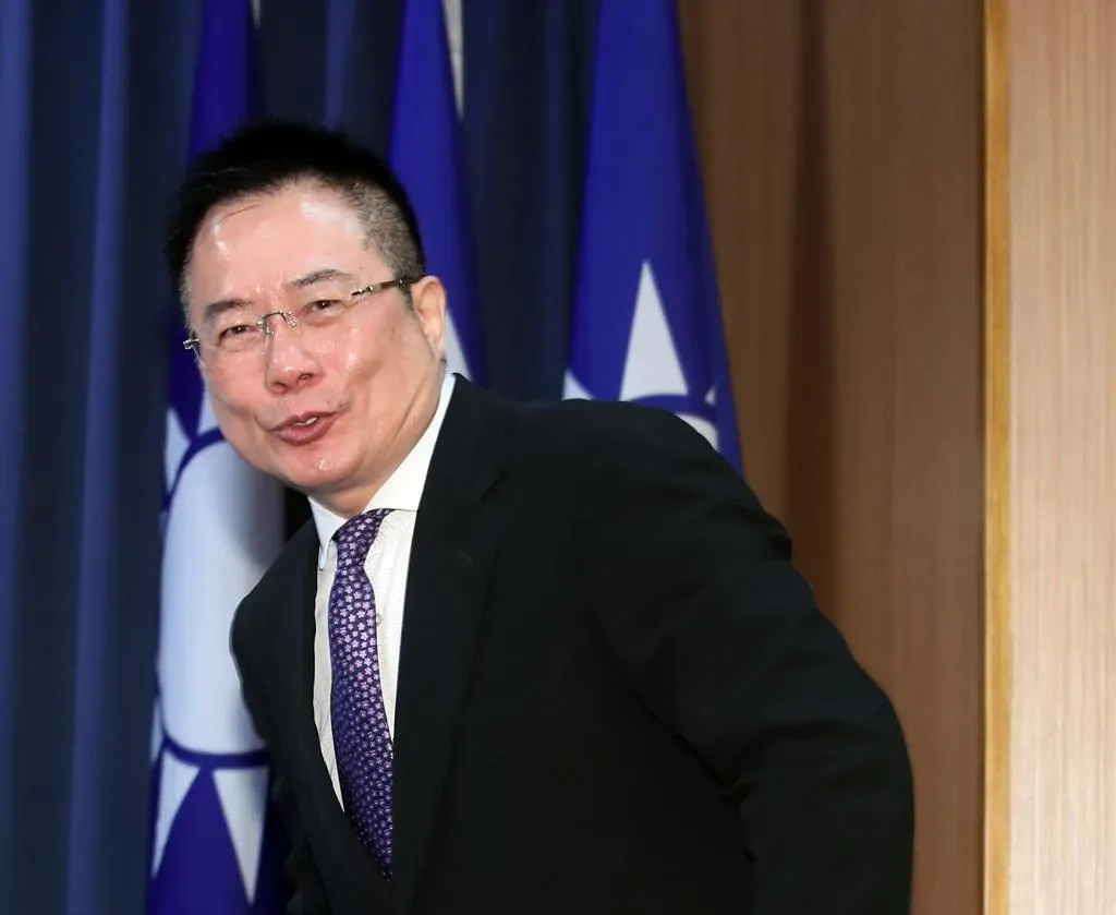 前立委蔡正元今因三中案遭裁定戴電子腳鐐。（圖/資料照）