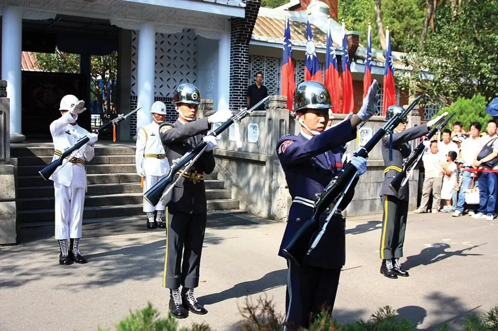 圖為慈湖陵寢衛兵交接儀式。(示意圖/資料照)