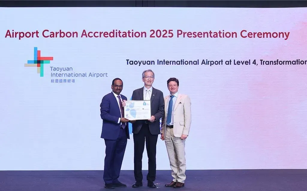
        為建構永續航空生態圈，機場公司完善永續航空燃油（SAF）設施設備，協助航空公司逐步增加添加比例。圖／桃機提供
    