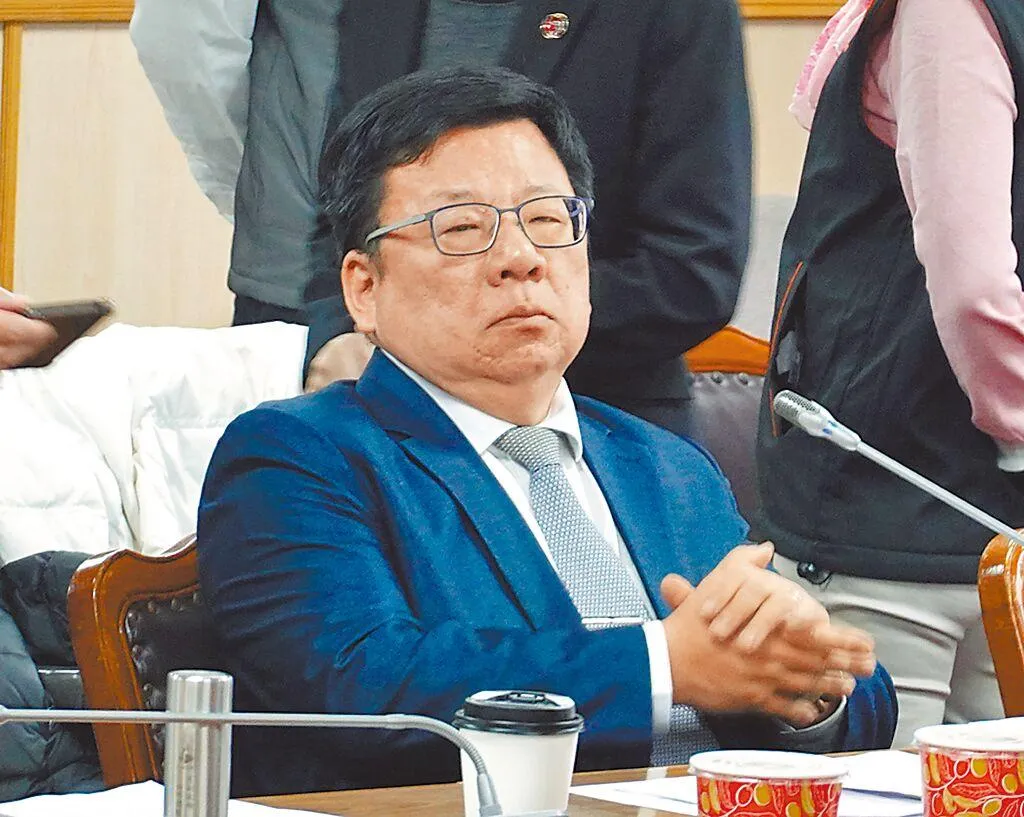 李俊俋昨遭爆料以公務車將愛犬送往寵物美容沙龍,引發爭議。(圖/資料照)