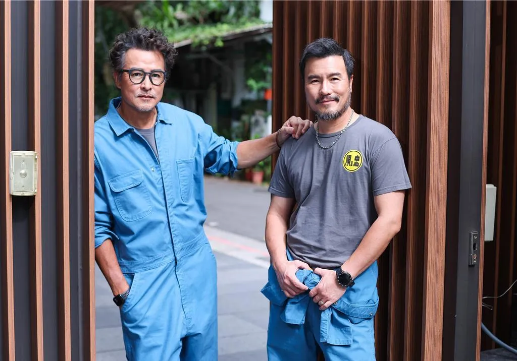 李銘順（左）、李銘忠分享與父母親相處的點點滴滴。（圖／中時 陳俊吉攝）