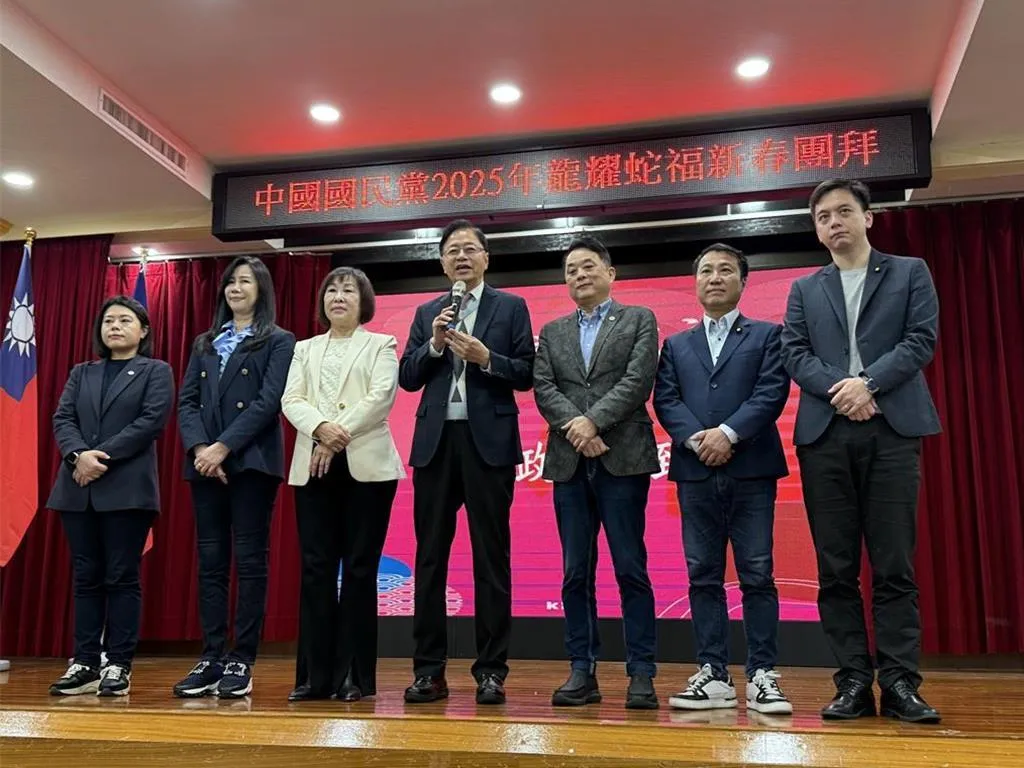 圖為桃園市長張善政和6藍委。（圖/資料照）