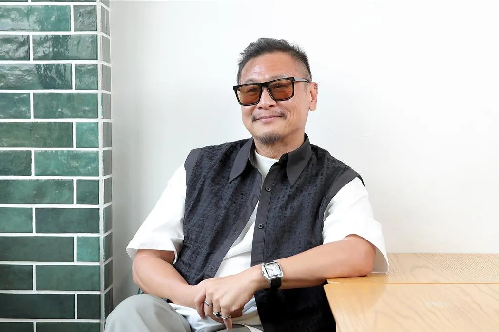 張世接受本報專訪分享與父母的相處點滴。(圖/中時 黃世麒攝)