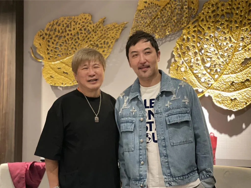 李進良透露,事發前兩週,診所就持續收到來自謝姓男子的威脅。(圖/中時謝采恩攝)