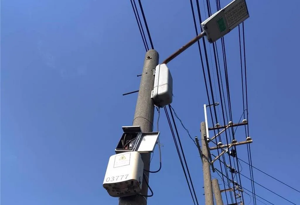 高雄三元能源電池廠火警引起空品疑慮,屏東縣政府設置空氣品質微型感測器監控。(圖/屏東縣政府提供)