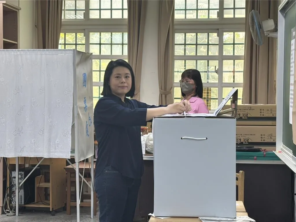 邱若華投票。（報系資料照）