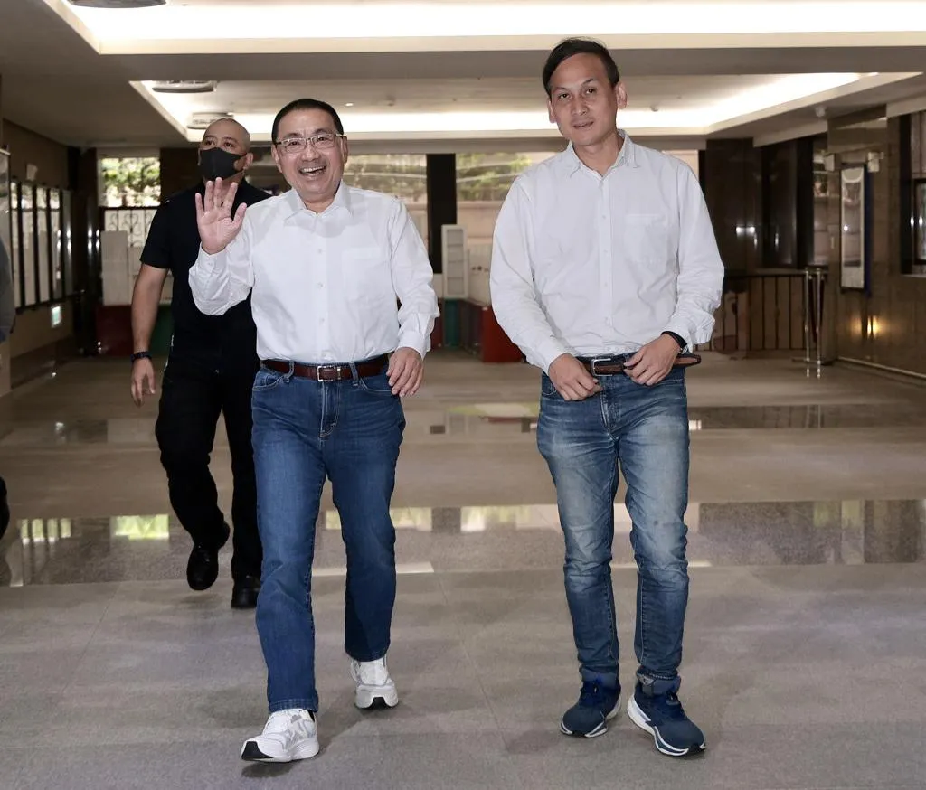 新北市第７選區立委葉元之（右）。（圖／報系資料照）