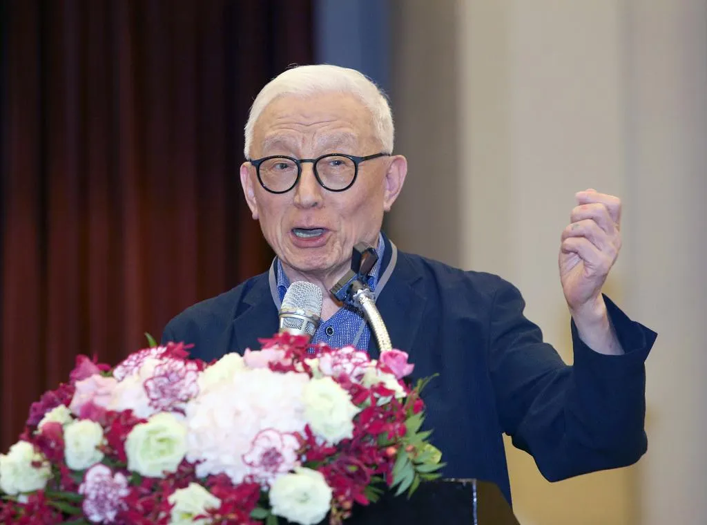 曹興誠批民進黨只想當不負責「側翼」,並勸大家放下823罷免,「讓民進黨去努力吧」。(圖/資料照)