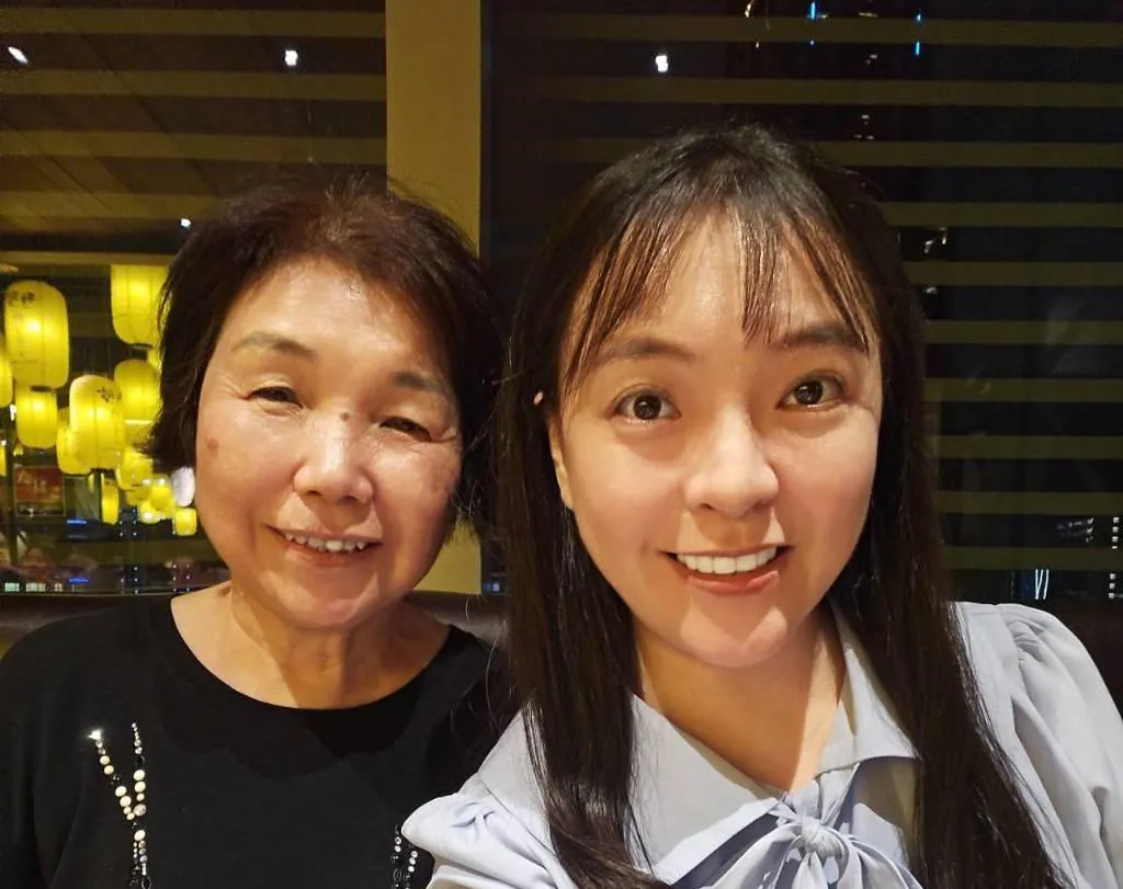 女星陳宥心從小和媽媽相依為命，住在破舊不堪危樓裡。（圖／陳宥心 提供）