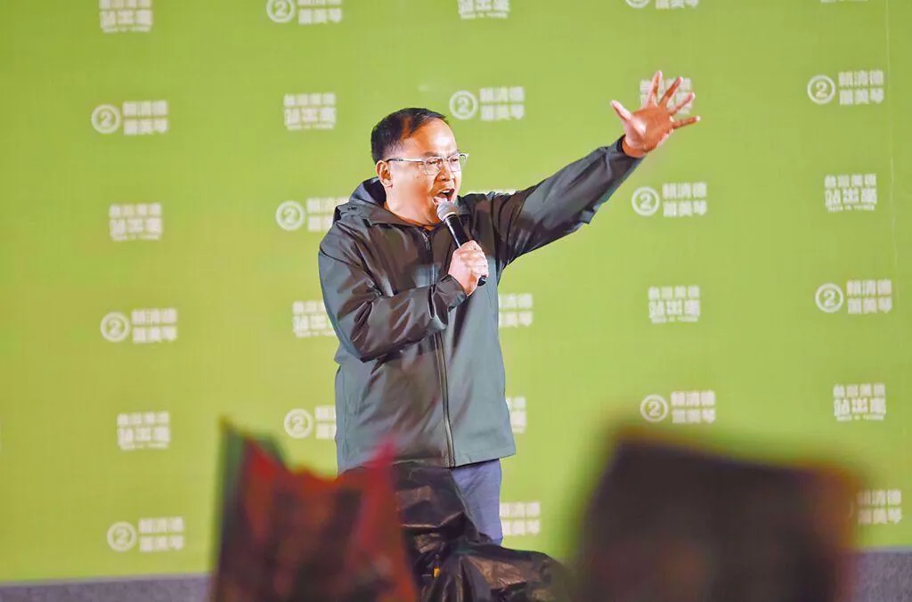 王義川最近上政論節目時,拿台中市長盧秀燕的粉底液做文章,意外引爆民進黨內部鬥爭。(圖/資料照)