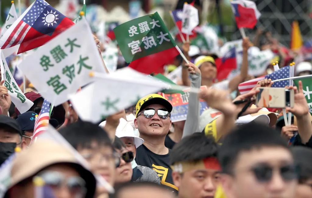圖為綠營罷免造勢。(示意圖,圖片中人物與事件無關/資料照)
