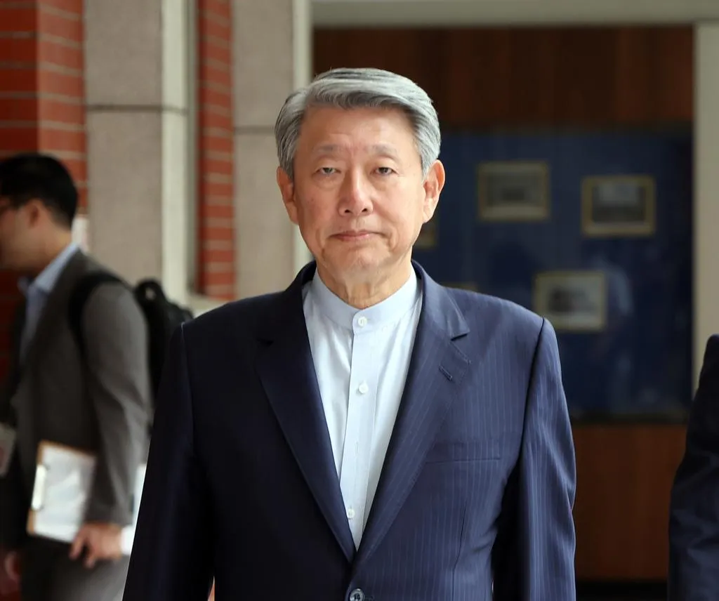 侯漢廷今在臉書爆料，美國對等關稅1日公告當天，經濟部長郭智輝出席晚宴，「當我們快樂在一起」，並在現場待了3小時才走。（圖/資料照）