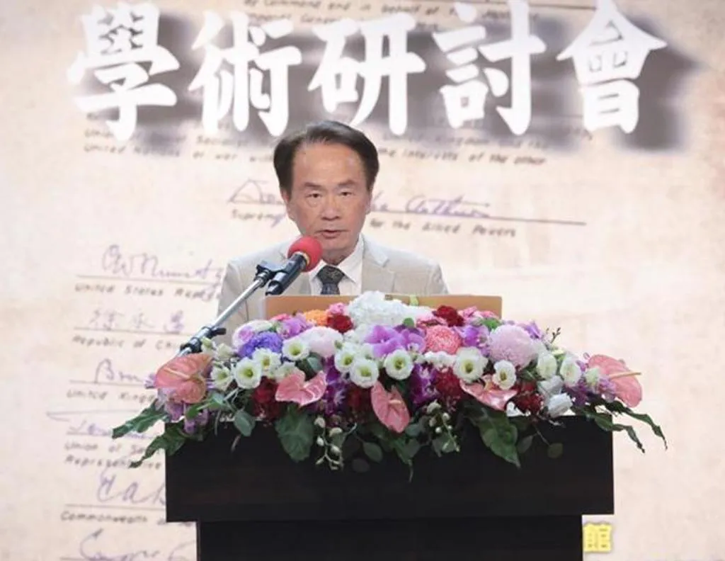 國史館15日舉行《蔣中正日記》（1937-1947年）新書發表座談會，館長陳儀深（見圖）致詞時特別解釋近日「終戰」字詞之爭。（中時杜宜諳攝）