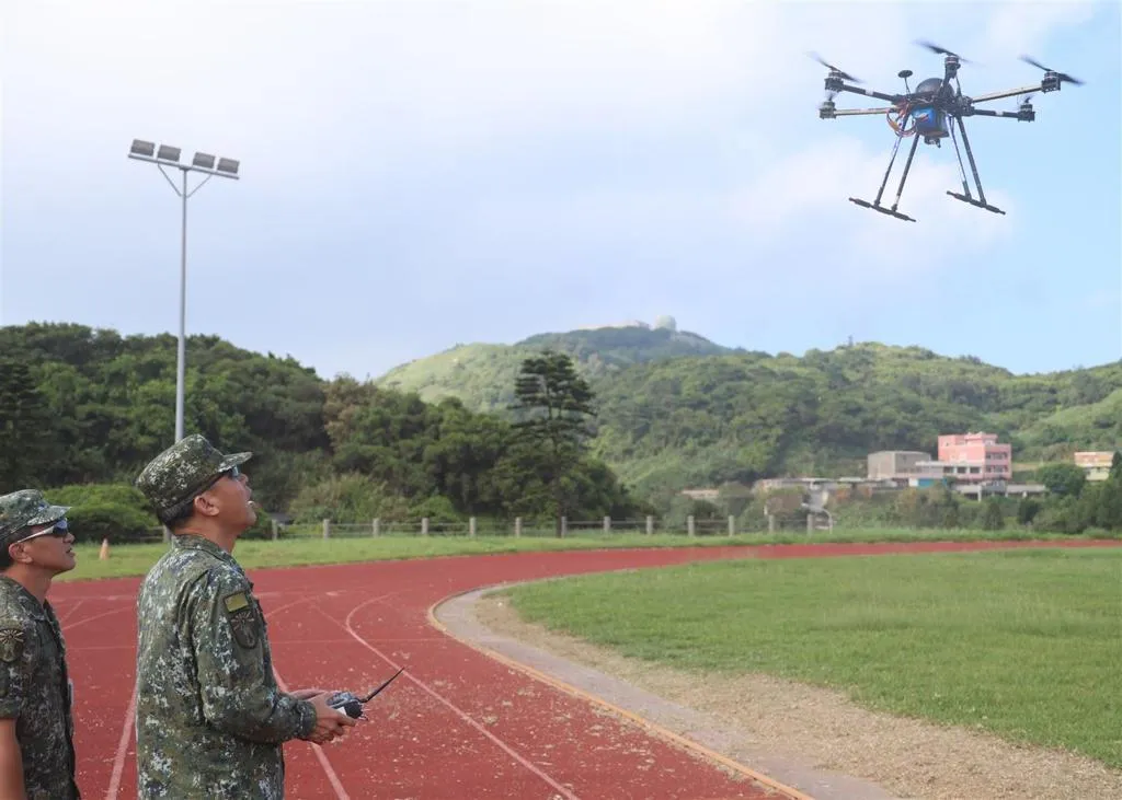 東引指揮部成立無人機社團。(圖/東引地區指揮部提供)