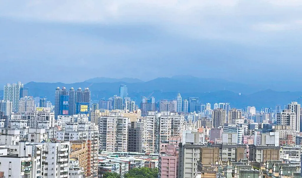 據內政部統計，去年央行祭出限貸令，每月平均解約件數由144件增至240件，占整體交易僅1.1%。（圖/資料照）