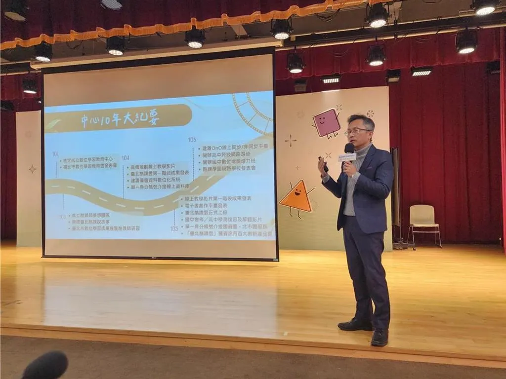北一女校長陳智源在寄給學生的開學信中表示，決定參加115年大學學測考試，與高三同學並肩作戰。（圖／台北市數位學習教育中心提供）
