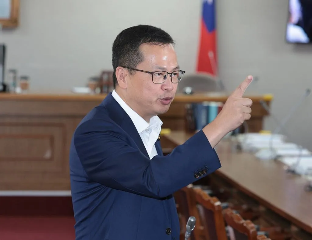網友看好羅智強參選國民黨主席選戰。（圖/資料照）