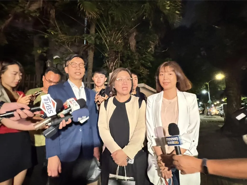 賴清德今晚在官邸宴請綠委餐敘，綠委鍾佳濱、陳培瑜、張雅琳接受媒體提問。（報系資料照）