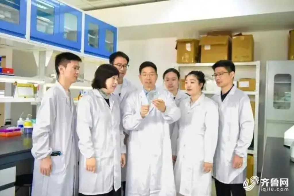 山東農業大學研究團隊日前成功破解困擾科學界逾百年的植物細胞全能性機制之謎。（圖／翻攝《濟寧新聞》）