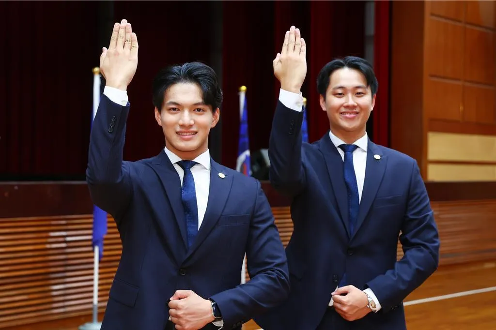 鄭永安(圖左)、馮任遠。(圖/報系資料照，鄧博仁攝)