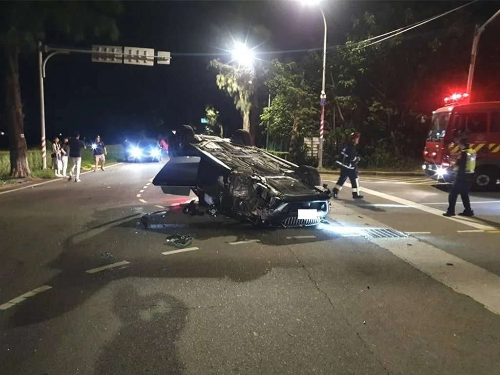 金門昨晚發生死亡車禍。（圖／翻攝畫面）
