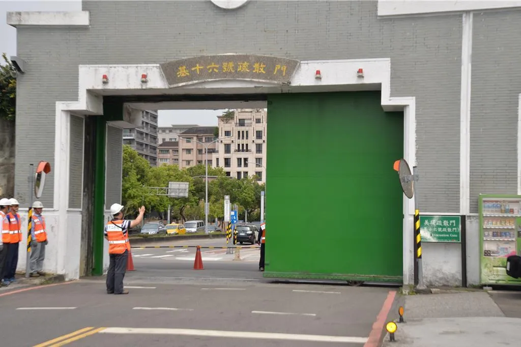 北市府今(23)日9時起陸續開啟景美溪沿線疏散門。