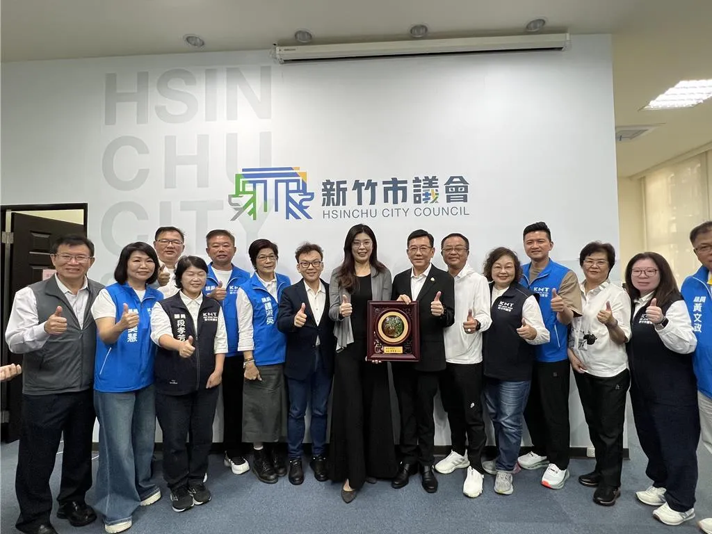 鄭麗文27日到新竹市議會謝票。（報系資料照）